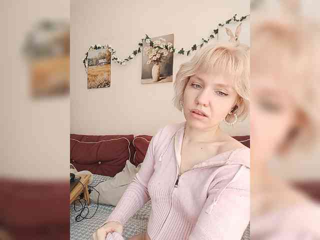 LadyAnny webcam