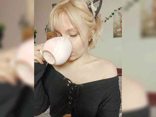 LadyAnny webcam