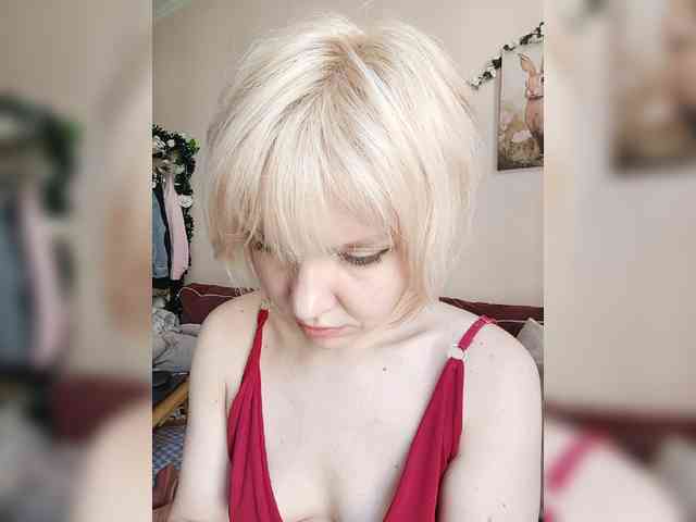 LadyAnny webcam