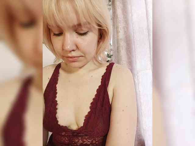 LadyAnny webcam