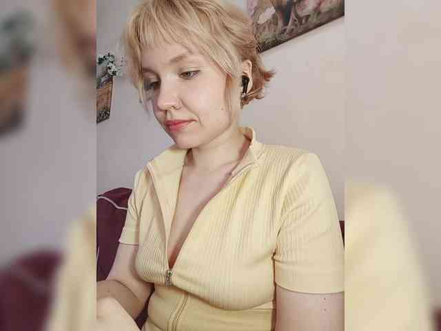 LadyAnny webcam