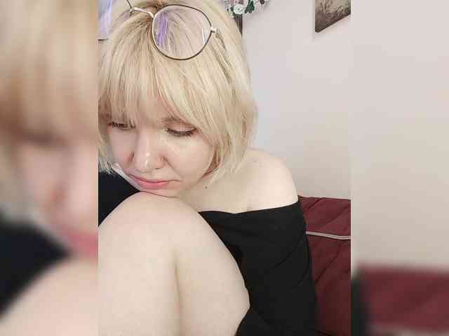 LadyAnny webcam