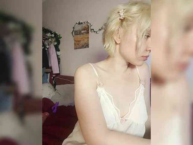 LadyAnny webcam