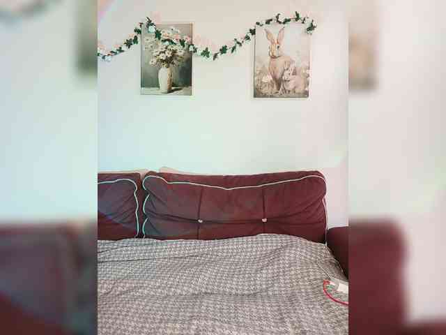LadyAnny webcam