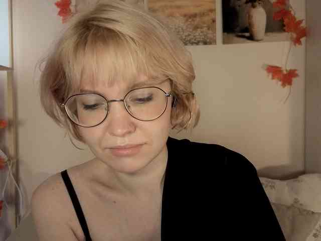 LadyAnny webcam