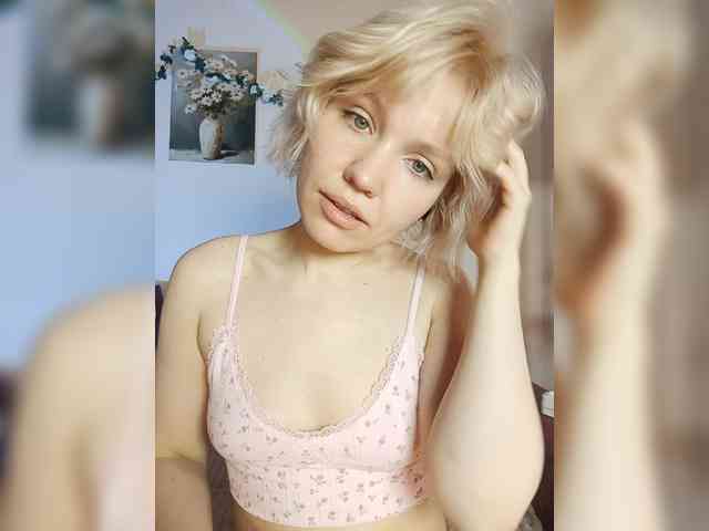 LadyAnny webcam