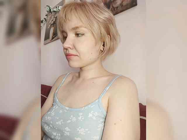 LadyAnny webcam