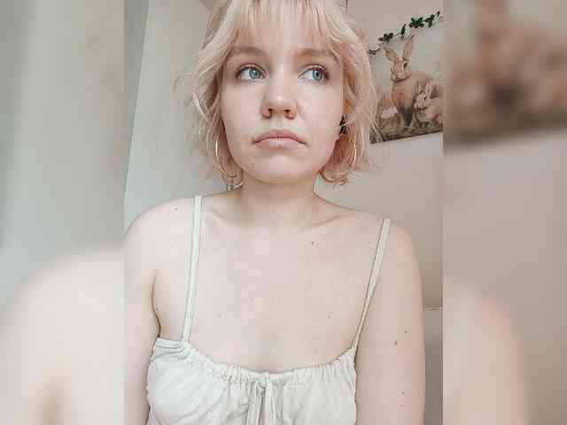 LadyAnny webcam