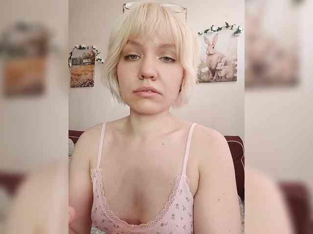 LadyAnny webcam
