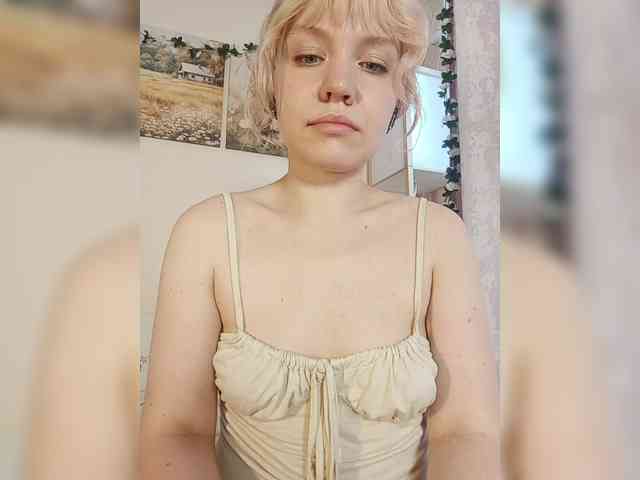 LadyAnny webcam