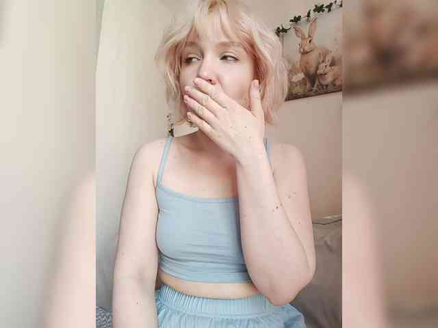 LadyAnny webcam