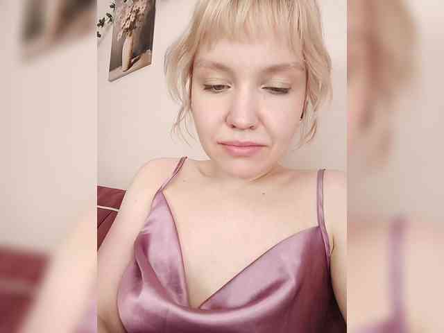 LadyAnny webcam