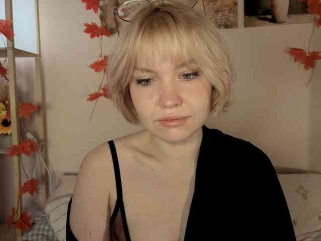 LadyAnny webcam
