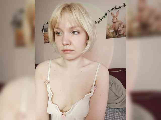 LadyAnny webcam