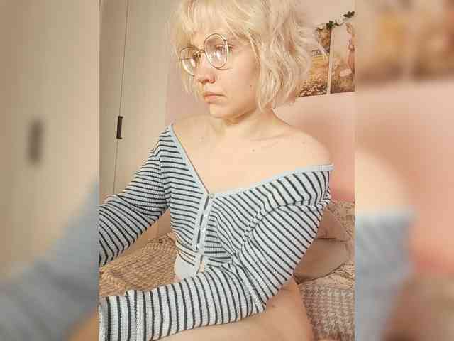 LadyAnny webcam