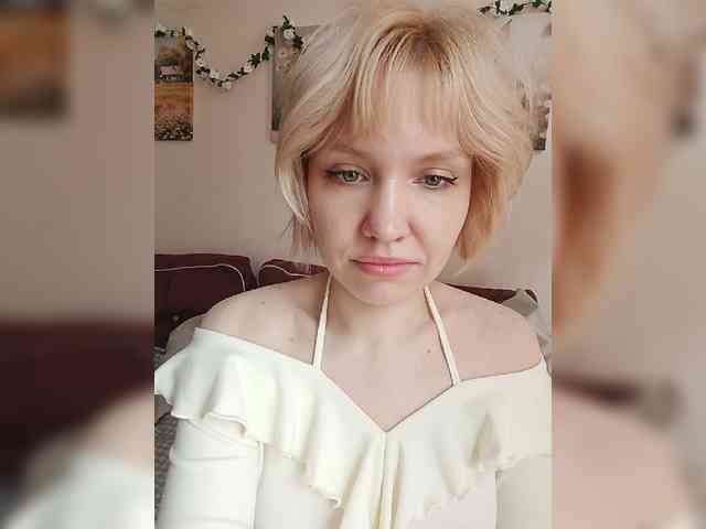LadyAnny webcam