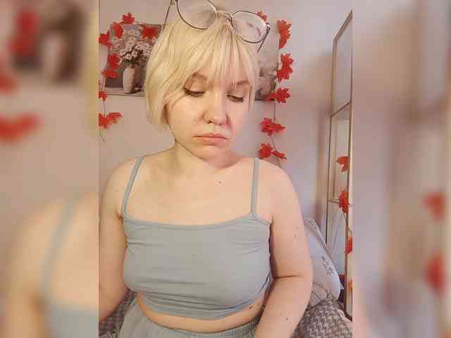 LadyAnny webcam