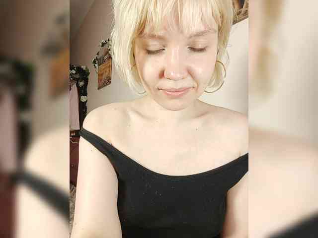 LadyAnny webcam
