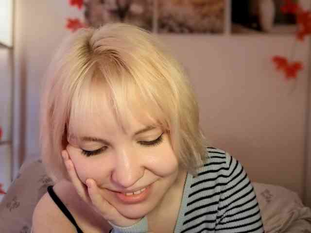 LadyAnny webcam