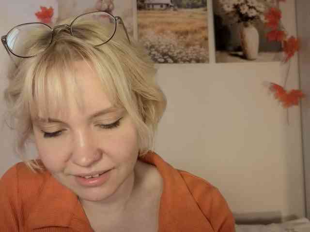 LadyAnny webcam