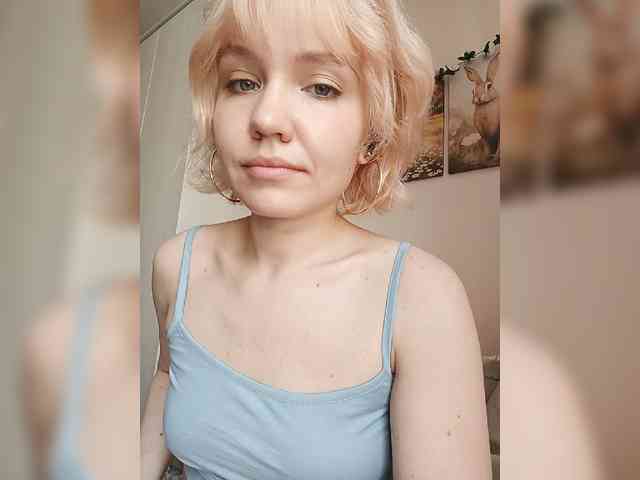 LadyAnny webcam