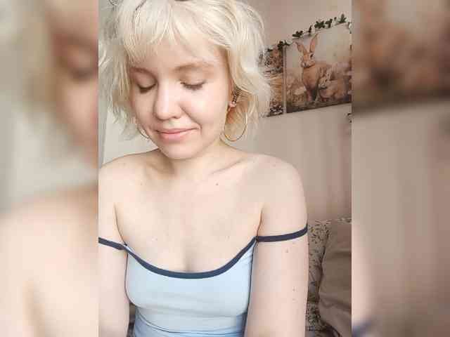 LadyAnny webcam