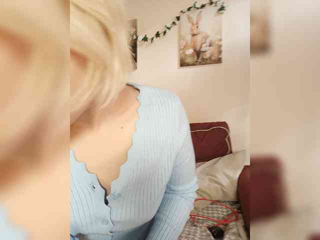 LadyAnny webcam