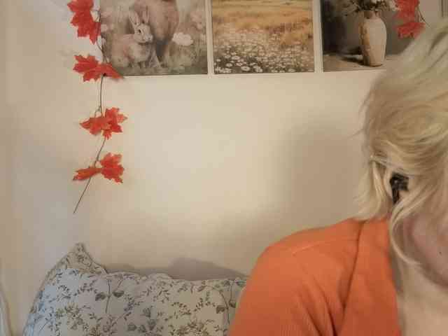 LadyAnny webcam