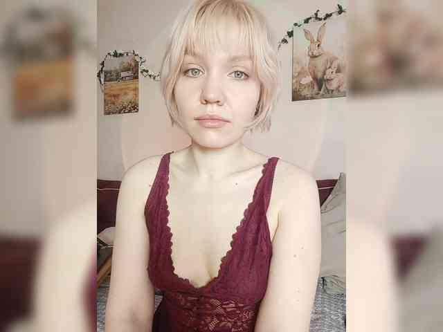 LadyAnny webcam