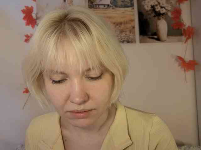 LadyAnny webcam