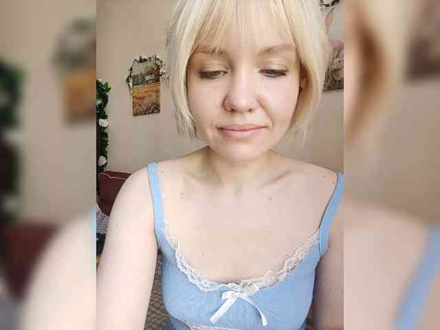 LadyAnny webcam