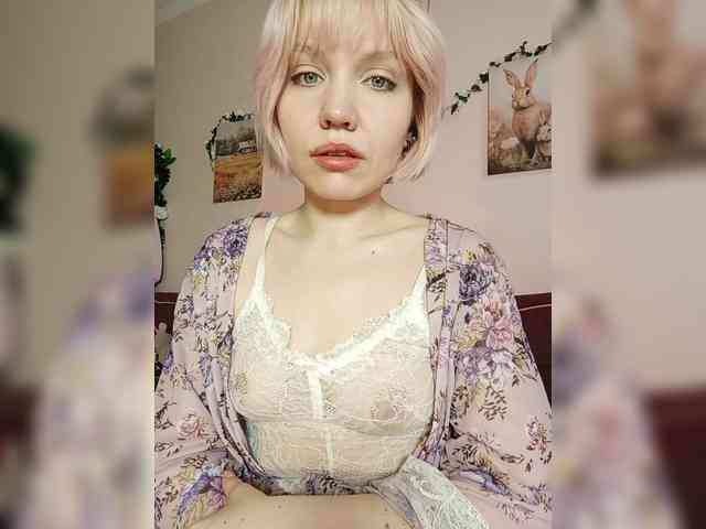 LadyAnny webcam