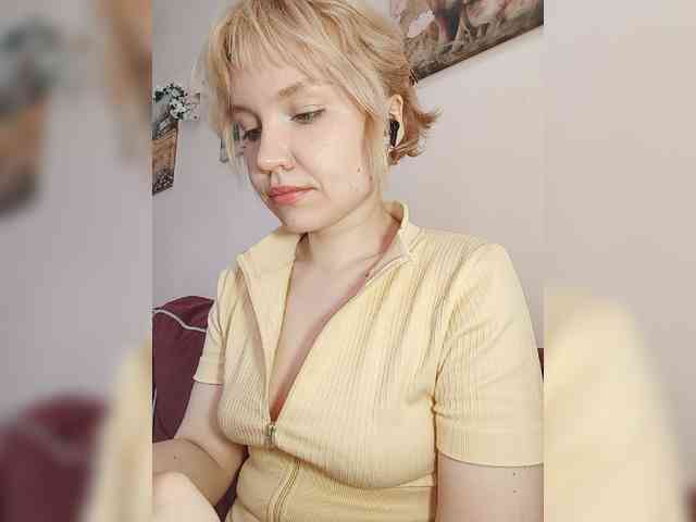 LadyAnny webcam