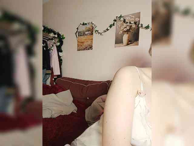 LadyAnny webcam