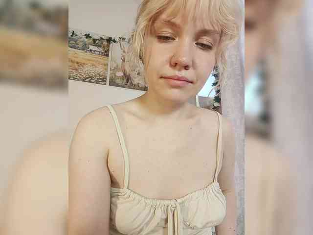 LadyAnny webcam