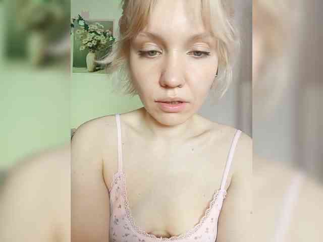 LadyAnny webcam