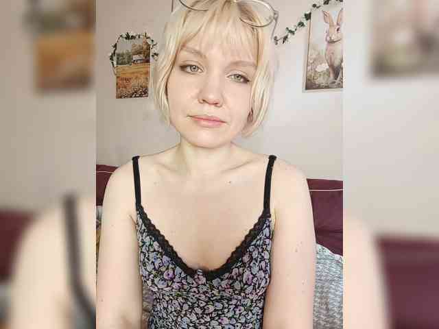 LadyAnny webcam