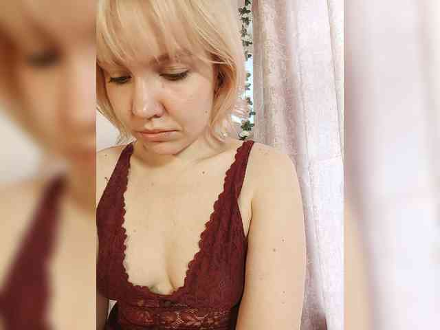 LadyAnny webcam