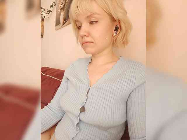 LadyAnny webcam