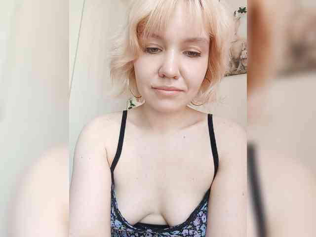 LadyAnny webcam
