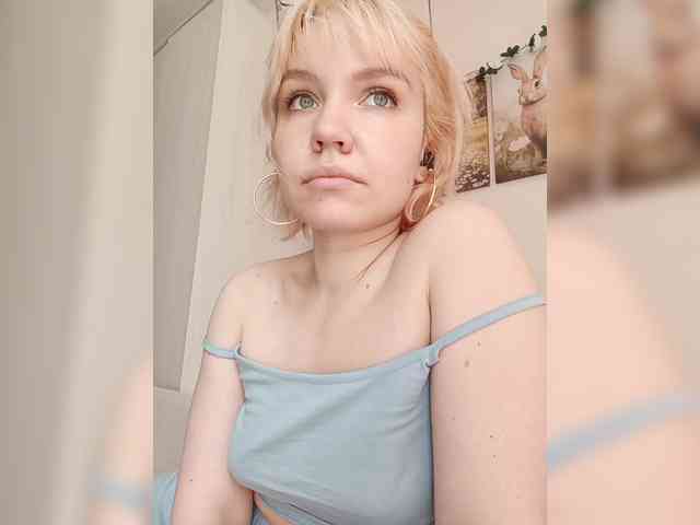 LadyAnny webcam