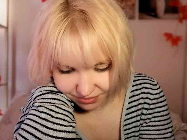 LadyAnny webcam