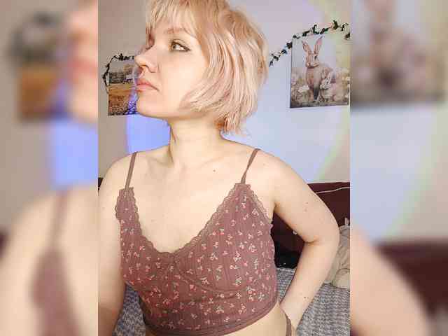LadyAnny webcam