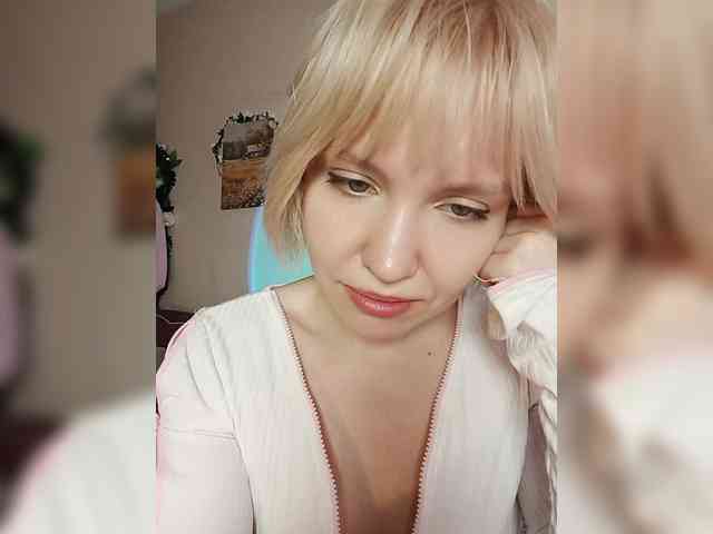 LadyAnny webcam