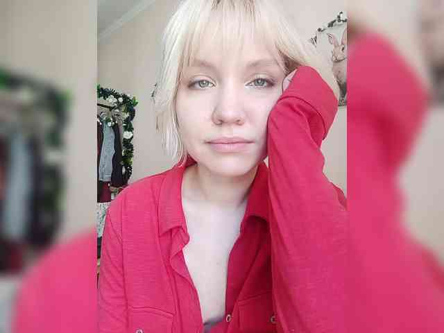 LadyAnny webcam
