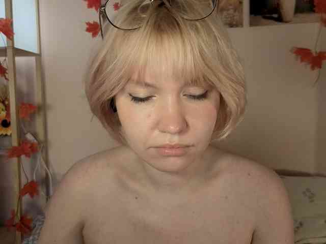 LadyAnny webcam
