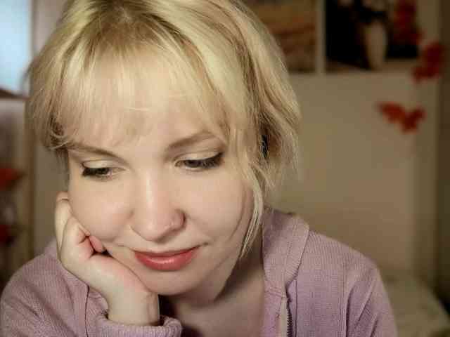 LadyAnny webcam