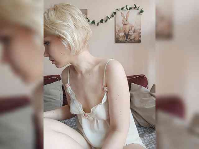 LadyAnny webcam