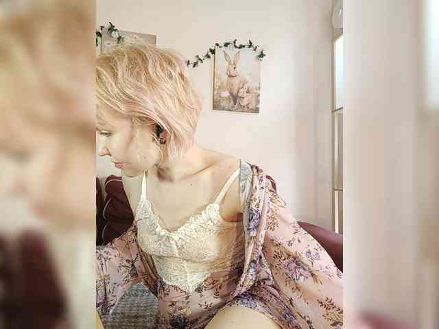LadyAnny webcam