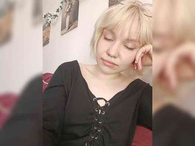 LadyAnny webcam